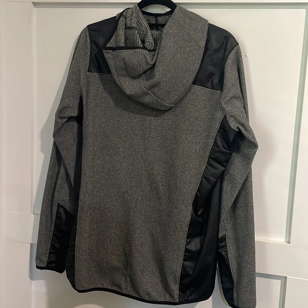 Under Armor pullover… - Picture 3 of 3